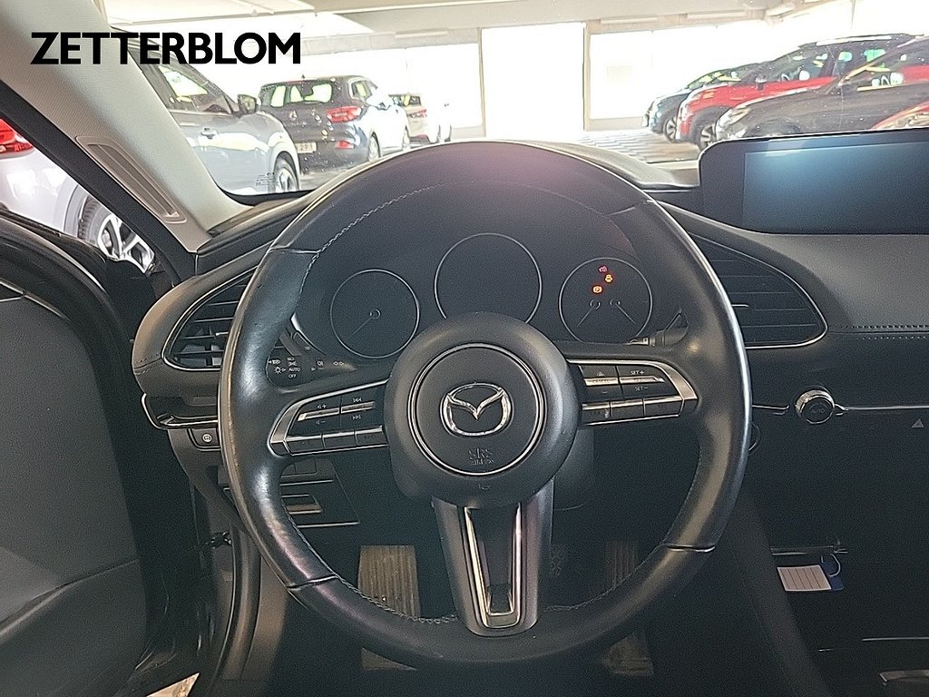 Sedan Mazda 3 12 av 13