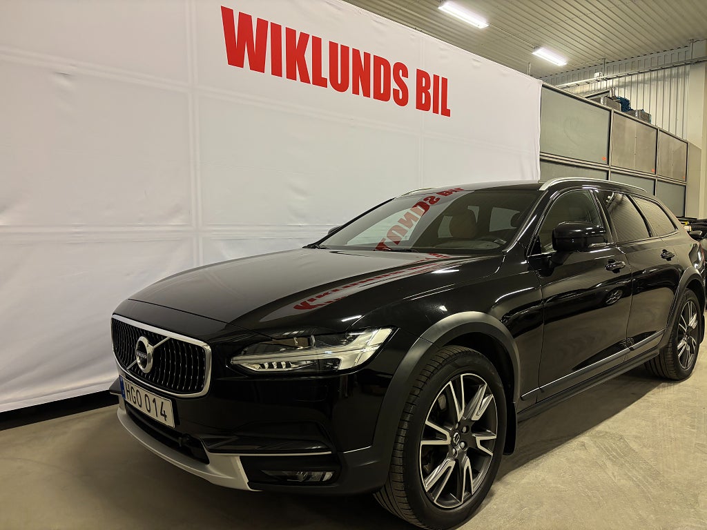 Volvo V90 Cross Country D4 AWD Geartronic Momentum Polestar HuD 360-k Drag