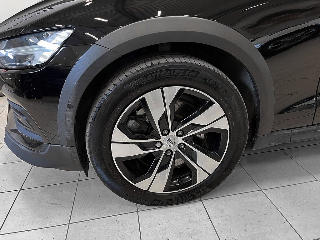Volvo V60 Cross Country 2022 - miniatyr 5