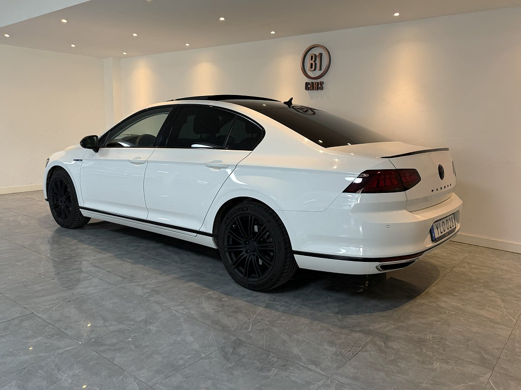 Volkswagen Passat GTE 1.4 TSI ACT GTE PANO VÄRMARE COCKPIT DRAG MASSAGE