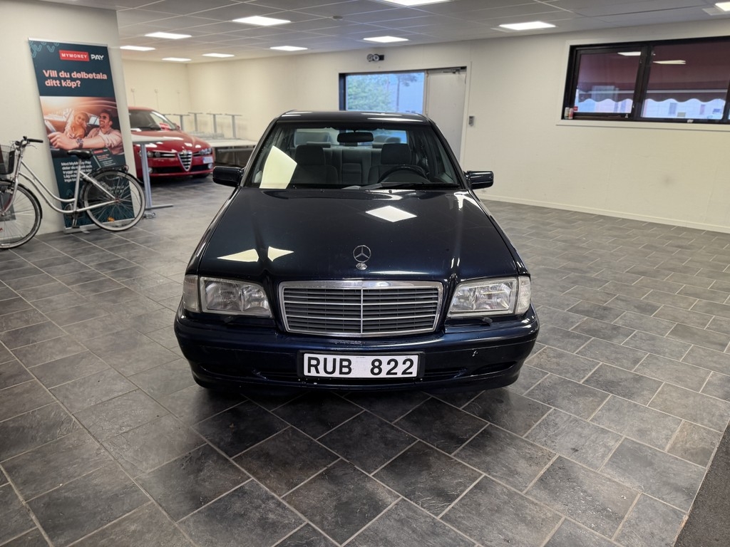 Mercedes-Benz C 180 2000, bild 2/10