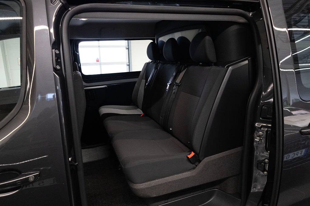 Peugeot Expert L3 Crew Cab 180hk AT8 PLUS 2.2L Dubbla sido 17 alu Värm