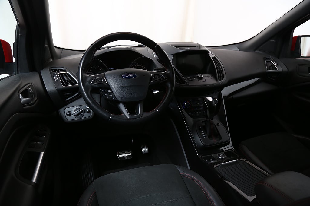 Ford Kuga 2,0 TDCi 180hk AWD ST-Line Aut Värmare Drag Stylingpkt 2018