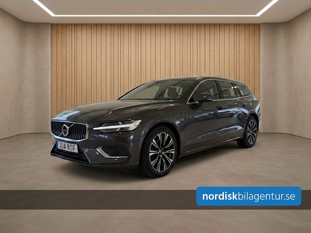 Volvo V60 Recharge T6 350hk Aut AWD Core*Läder*VOC* 6900mil*Moms*
