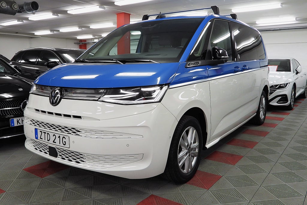 Volkswagen Multivan eHybrid 1.4 TSI Style Plus 7-sitsiga SoV Hjul HUD Räntan fr 1.9