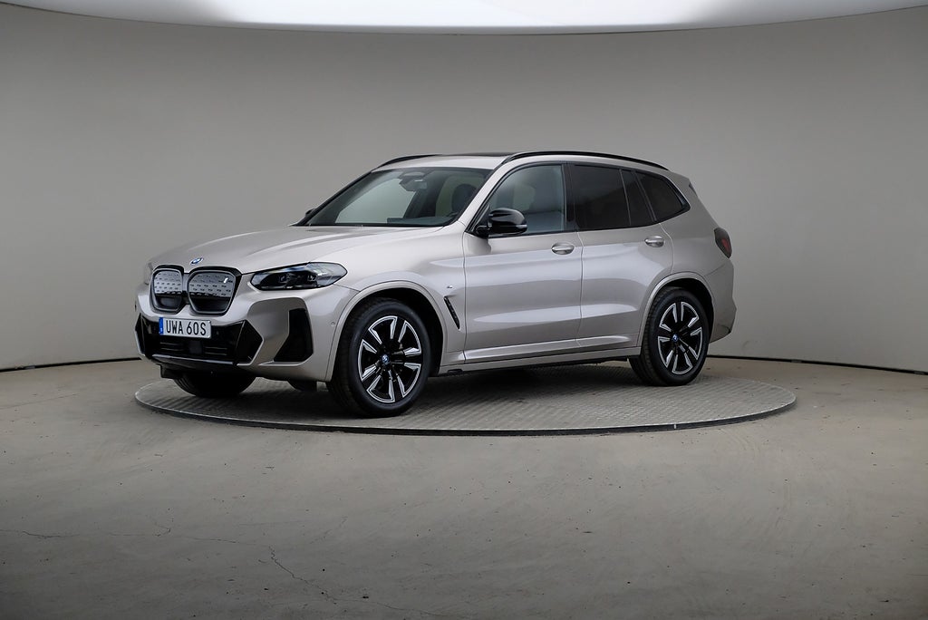 BMW iX3 286hk M Sport Charged Läder Pano Drag