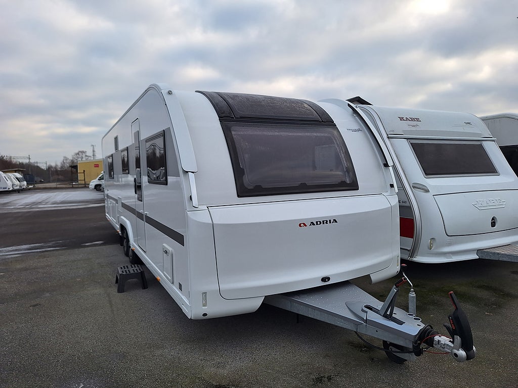 Adria Alpina 753 UP Dubbelbädd, Dusch, Nytt Tält