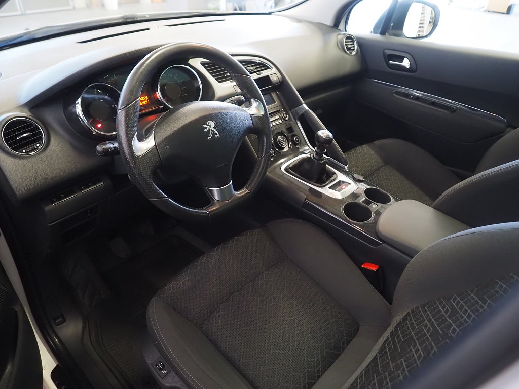 Peugeot 3008 1.2 e-THP 130hk | Pano | Drag | P-Sen | 2016