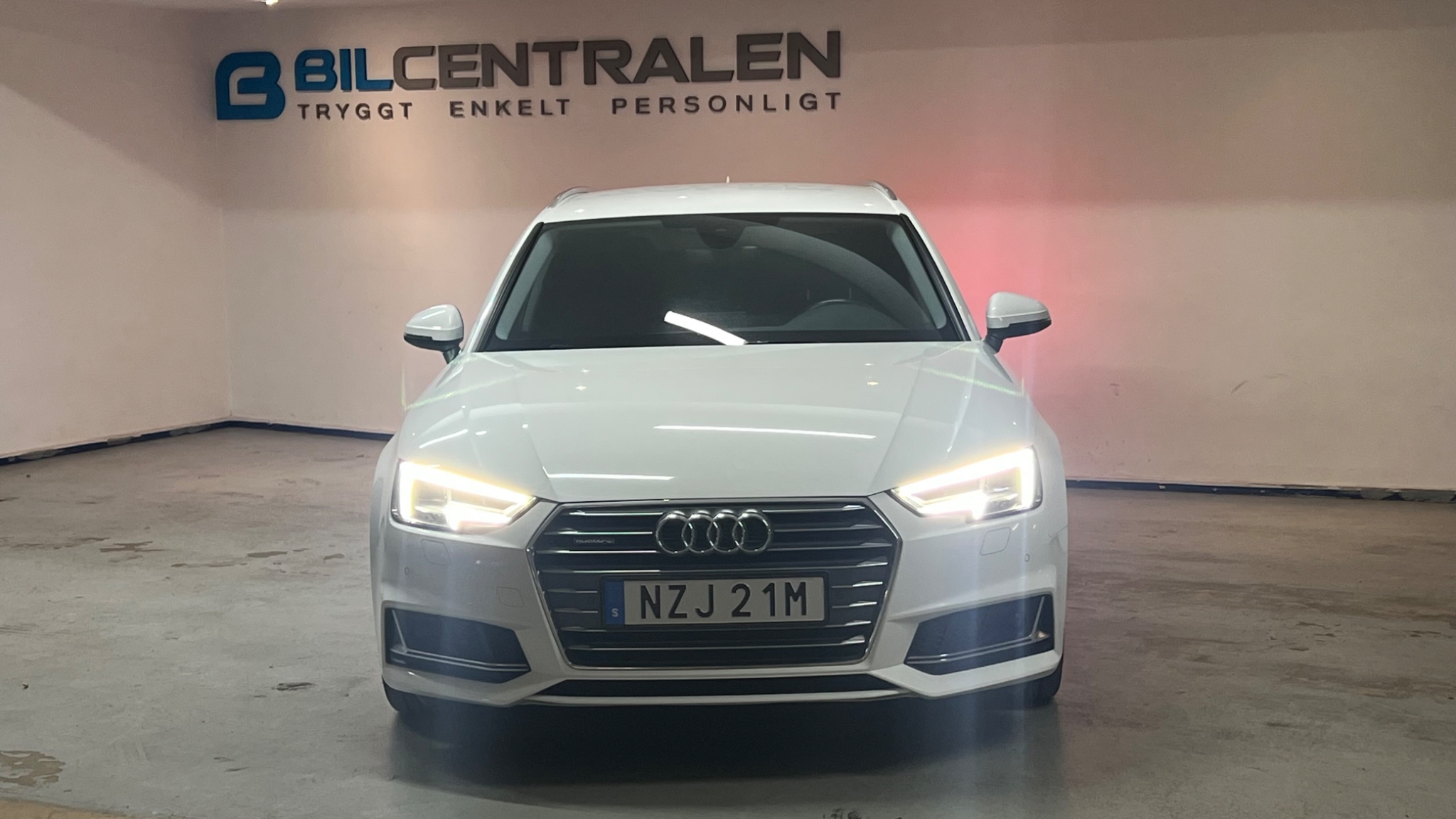 Audi A4 Avant 40 TDI quattro S 2019, kuva 2/10