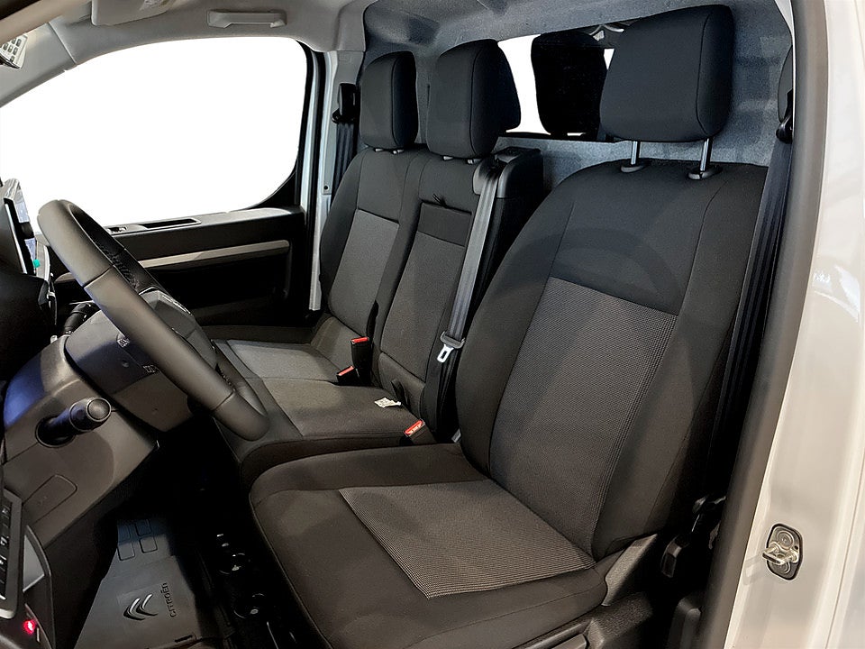 Bild på Citroën Jumpy Business 145hk Aut L2, Värmare & Dragkrok - DEMO