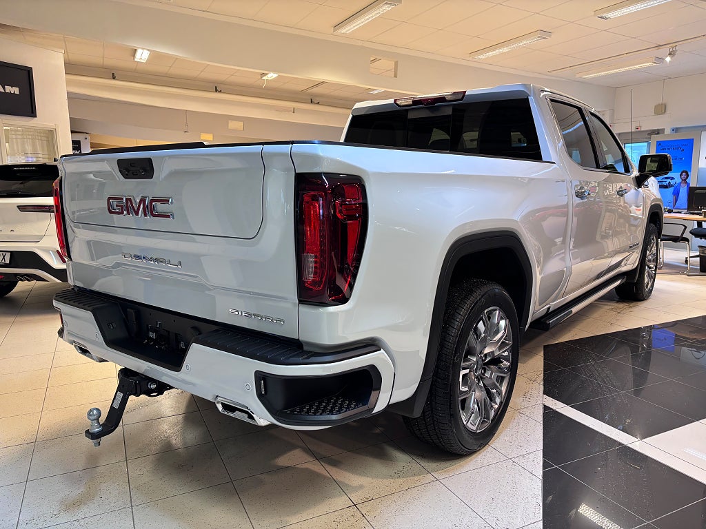 GMC Denali 2026 - miniatyr 4