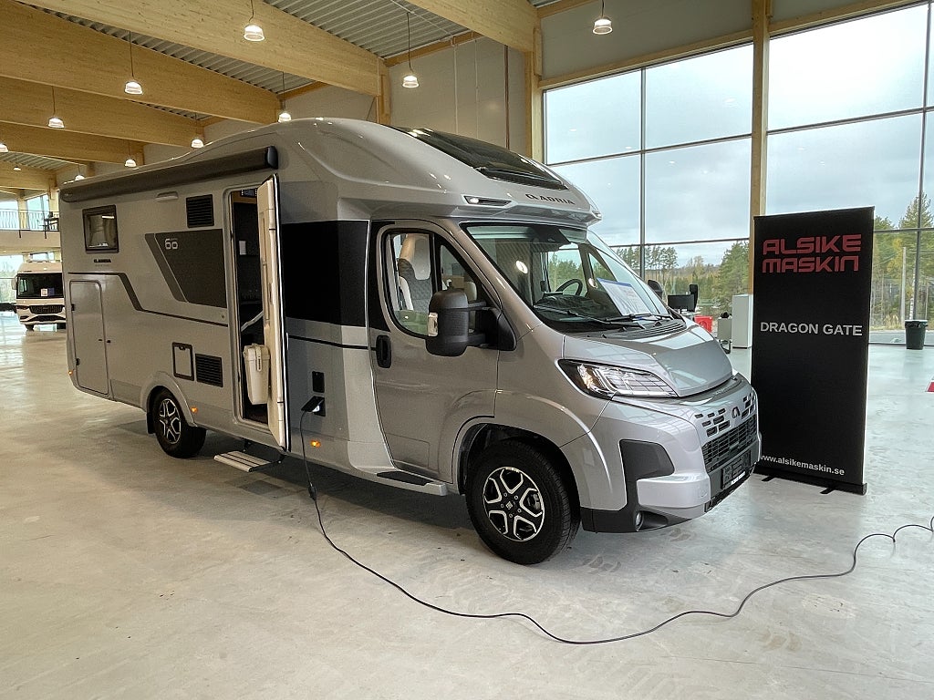 Adria Matrix 670 SL 60Y /B-körkort/Taksäng/Automat/5 bältad/EL-Patron