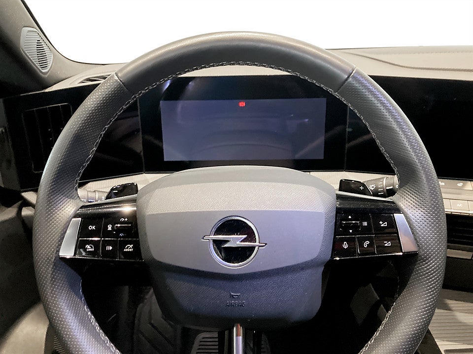 Bild på Opel Astra GS Sports Tourer 1.2 Turbo 130hk AUT