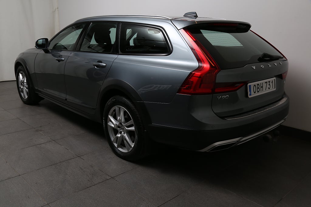 Volvo V90 Cross Country D5 AWD 235hk Adv Edition Aut Navi Kamera VOC Drag