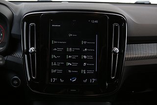 SUV Volvo XC40 26 av 32
