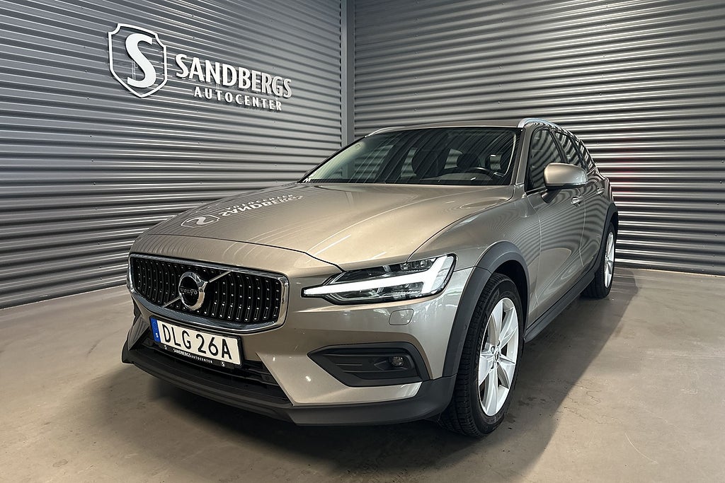 Volvo V60 Cross Country B4 AWD Advanced Navi Pro Edition Backkamera Skinn Drag 