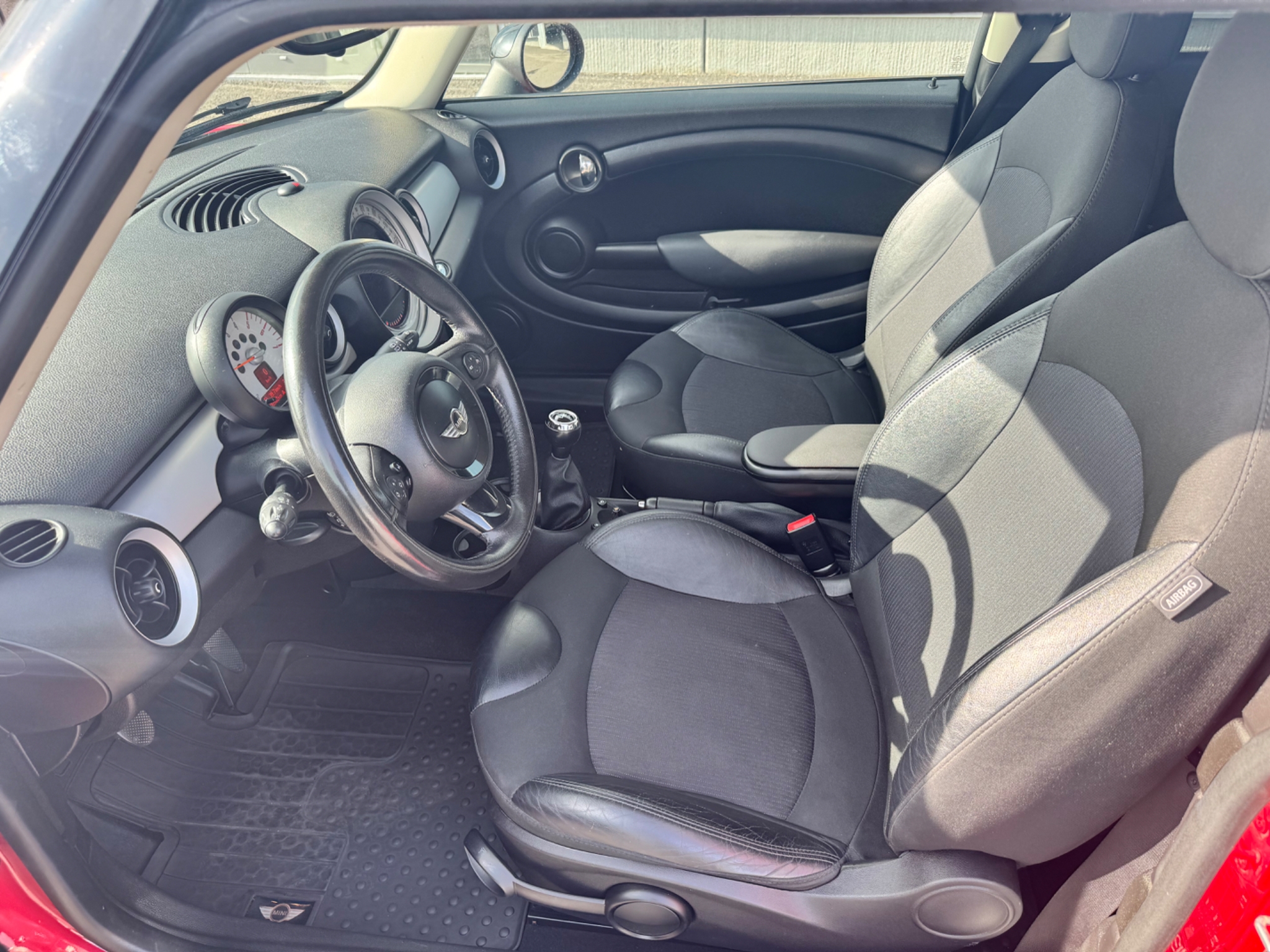 MINI Cooper 2013, photo 6/43