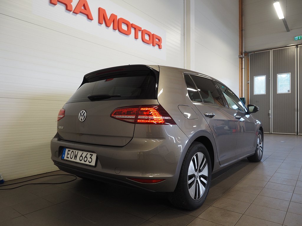 Volkswagen E-Golf 24.2 kWh Navigation Motorvärmare Låga mil 2015