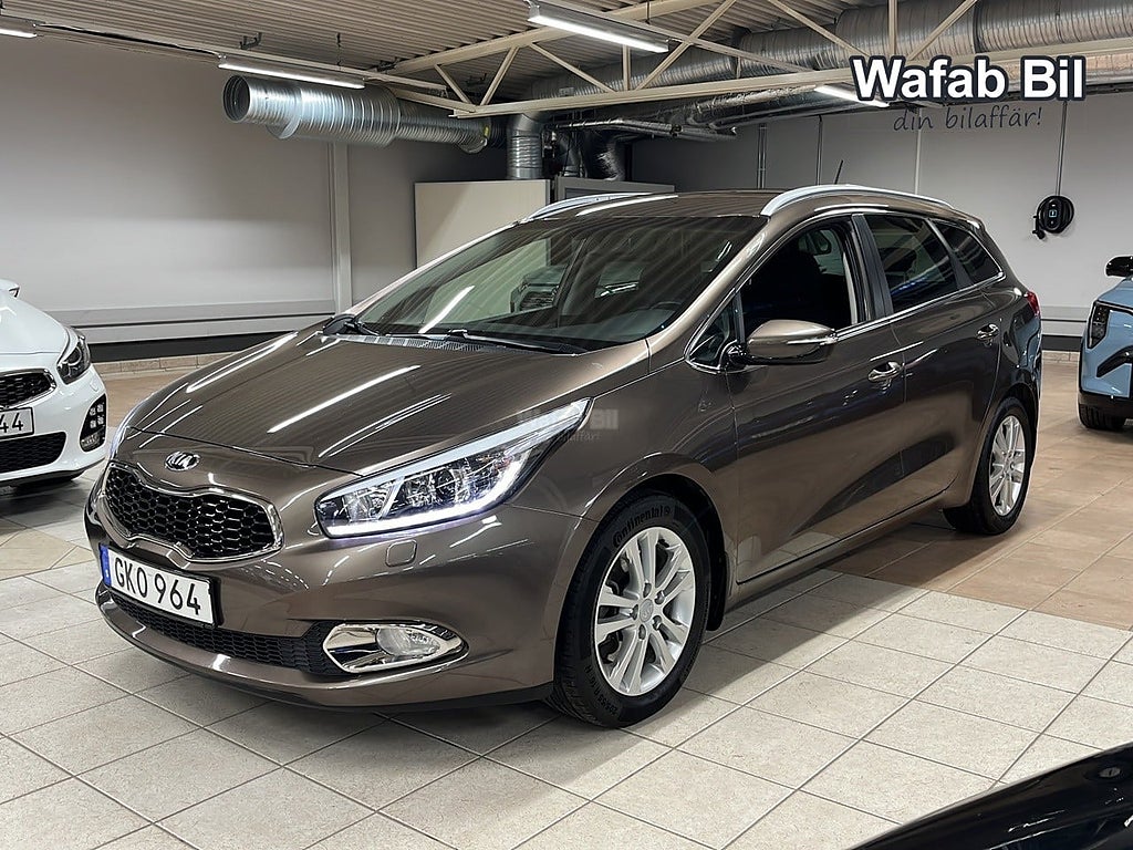 Kia Ceed SW 1.6 CRDI MANUELL 128HK INKL V-Hjul 