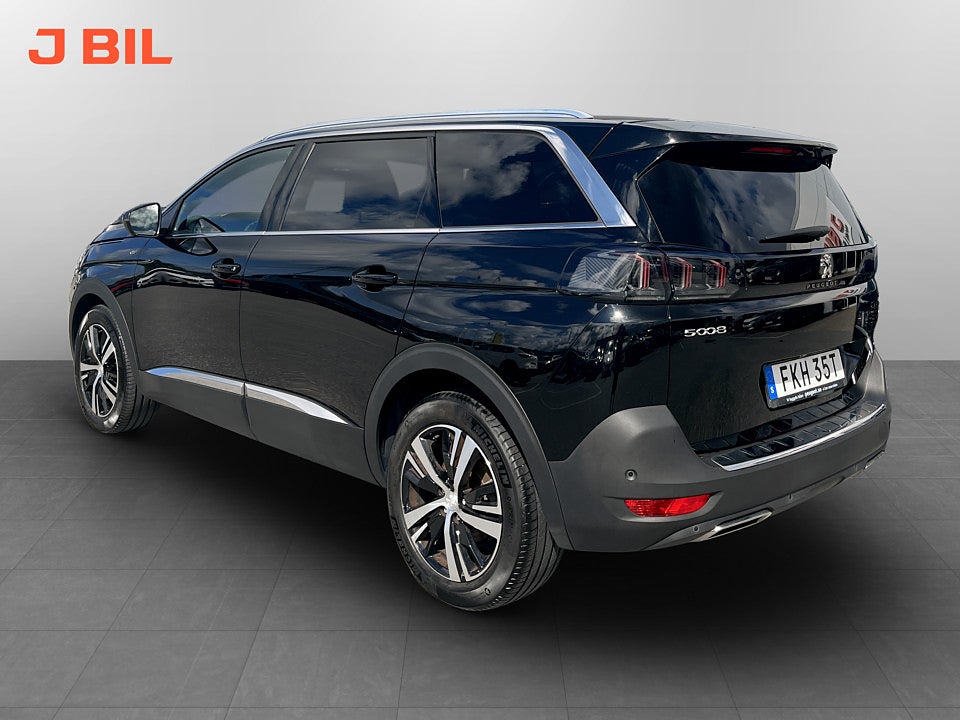 Bild på Peugeot 5008 GT 1.2 PT 130hk Aut 7-SITS B-KAMERA CARPLAY