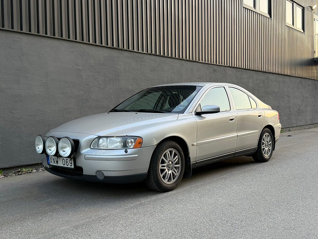 Volvo S60 2.4  Drag Nybesiktad 