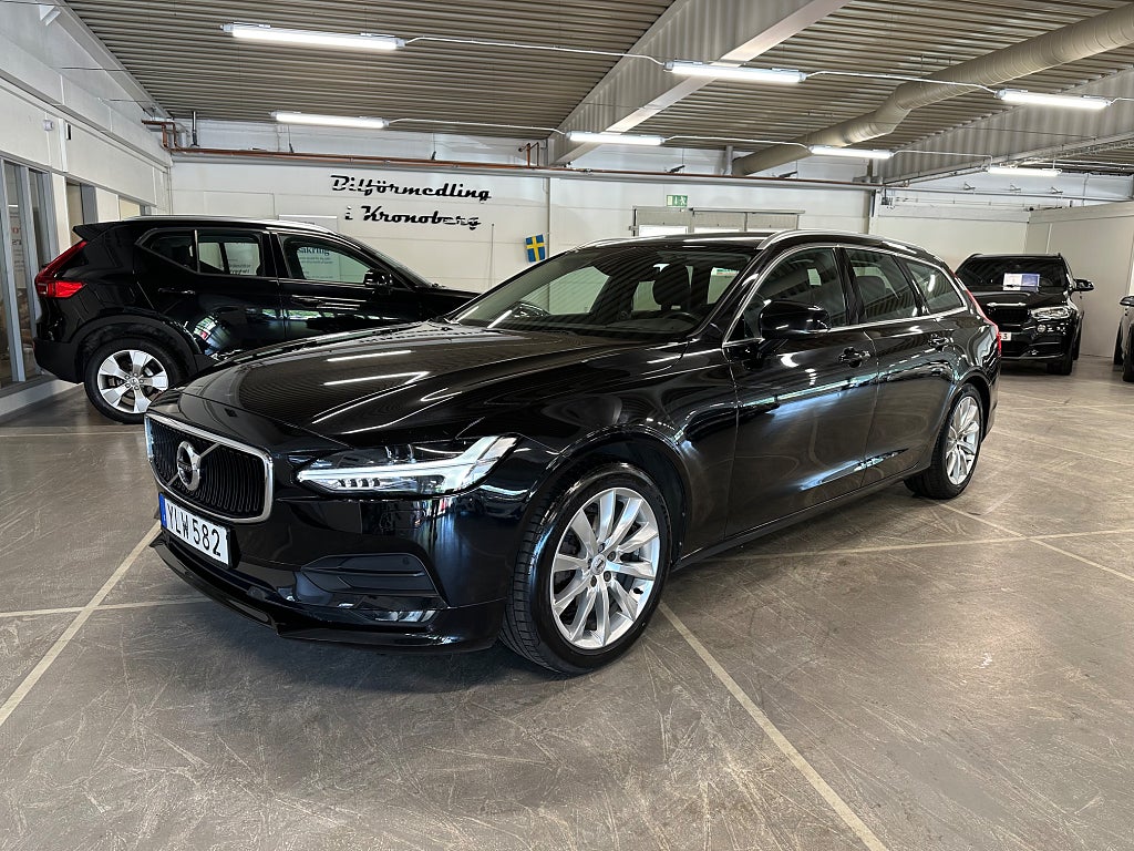 Volvo V90 D3 Business Advanced HUD Backkamera Drag Värmare Navi