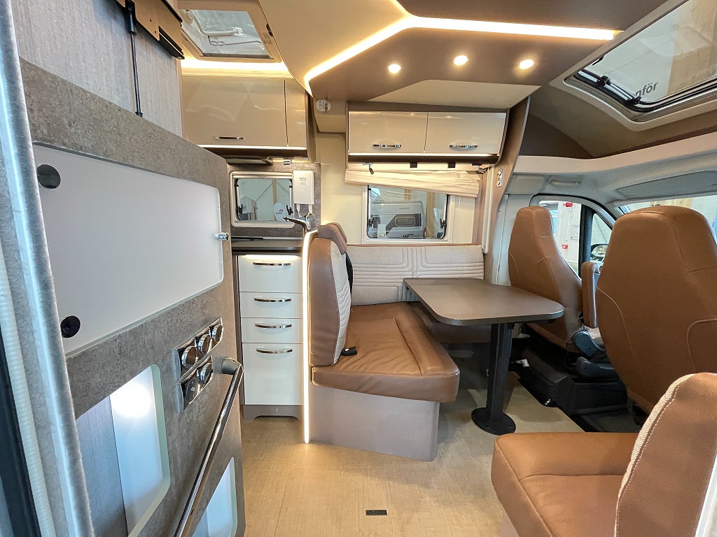 Bürstner Lyseo 744 TD Harmony Line /Soffa bak/Taksäng x2/AC bodel/Solcell - Bürstner