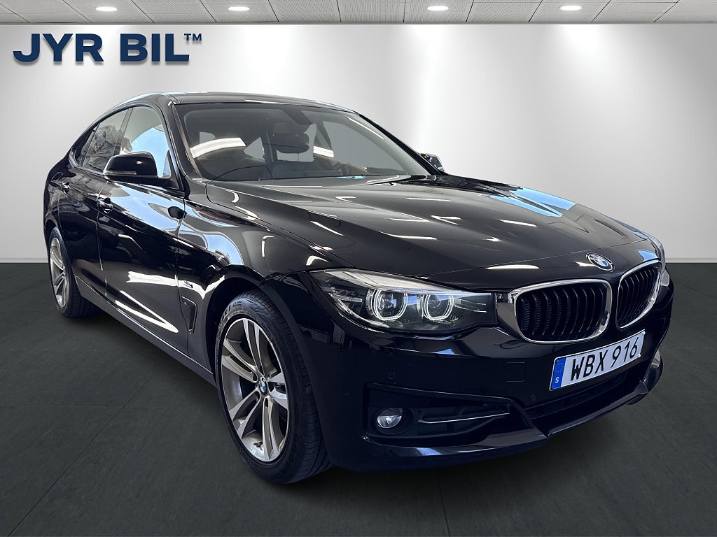 BMW 320D xDrive GT Steptronic Skinn / H&K /Pano / Drag / Kamera