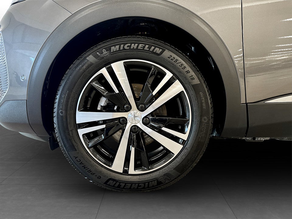 Bild på Peugeot 5008 GT 1.2 PT 130hk Aut KAMPANJ BRÄNSLE INGÅR