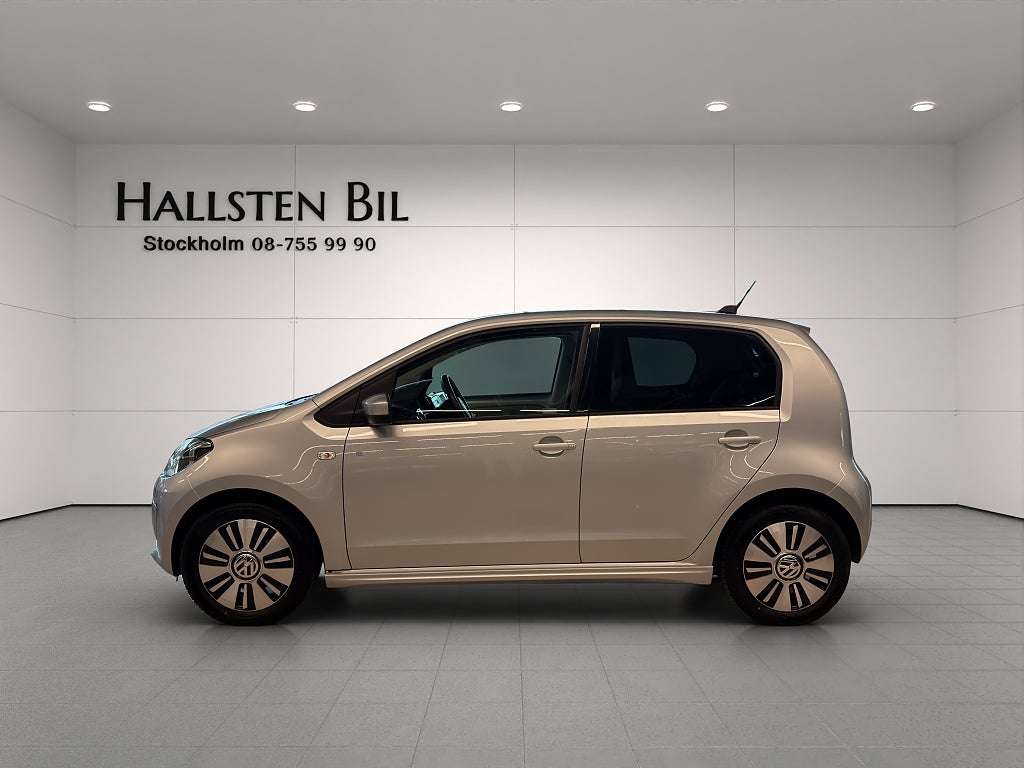 Volkswagen e-up! Navi Motorvärmare Lågmil Nybesiktigad 360:- 