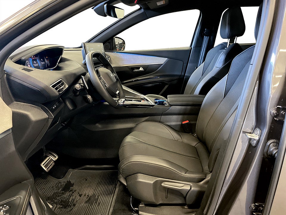 Bild på Peugeot 5008 GT 1.2 PT 130hk Aut 7-SITS B-KAMERA