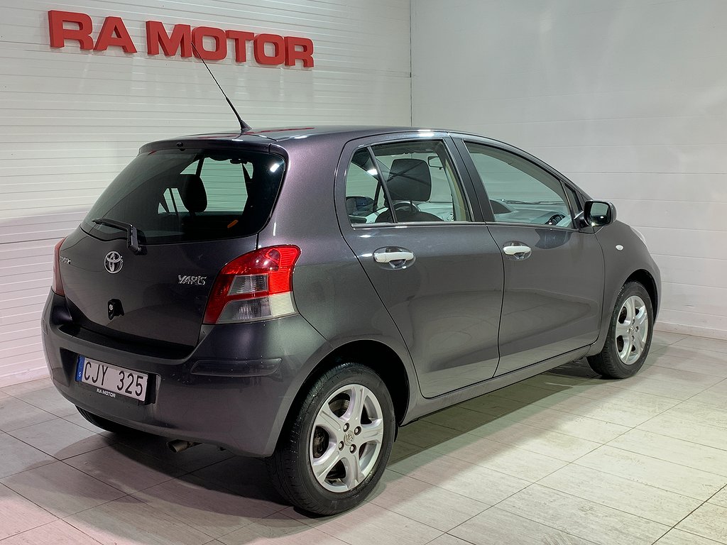 Toyota Yaris AUTOMAT | 5-dörrar | AC | Låga mil 2010