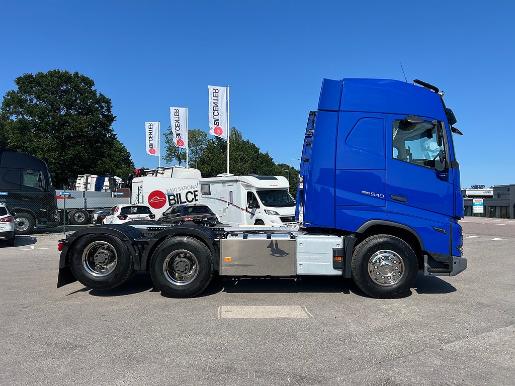 Volvo FH13 540 6x4 Dragbil Lyftbar Tandem Axel, Hydraulik, Fullutrust.