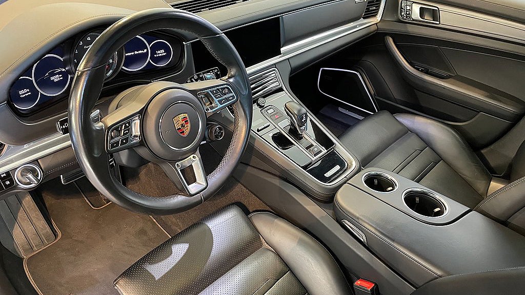 Porsche Panamera Turbo S E-hybrid har 680 hästkrafter. 