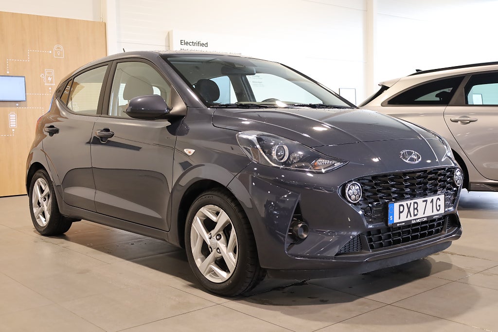 Hyundai i10 1,0 blue 67hk Advanced P-sensor Kamera CarPlay 2022