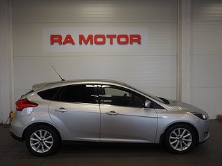 Halvkombi Ford Focus 4 av 20