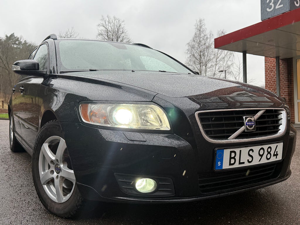 Volvo V50 1.8 Flexifuel 125HK Drag Värm Xenon Nybesiktigad 