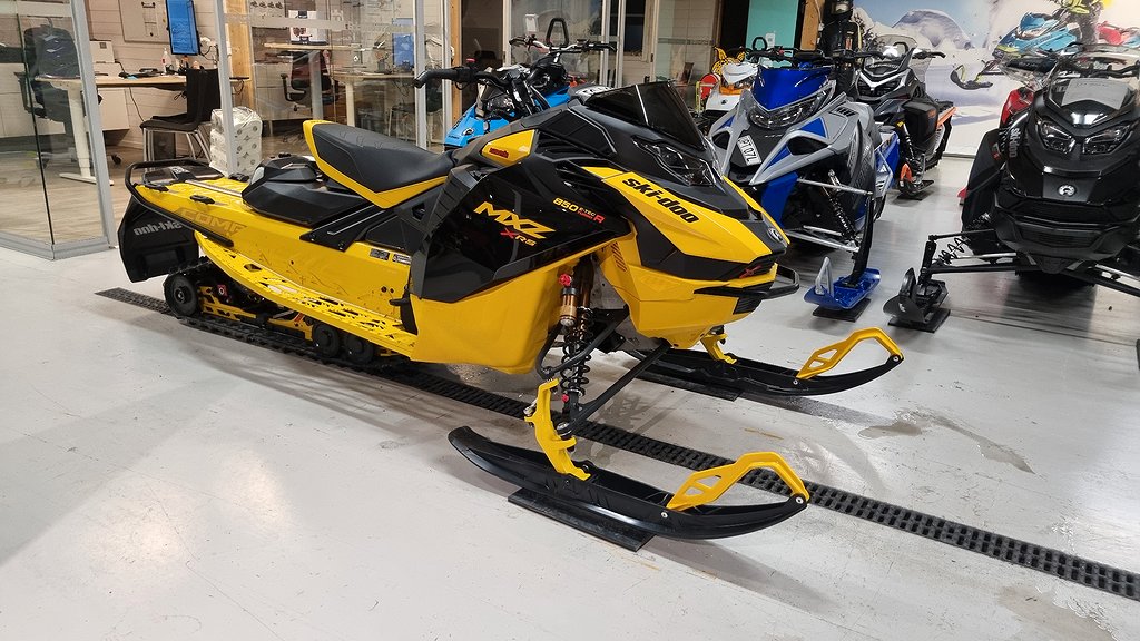 Ski-Doo MXZ XRS Competition 850 E-tec Turbo R 