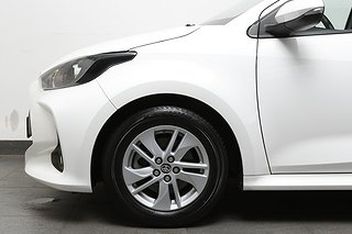 Halvkombi Toyota Yaris 8 av 23