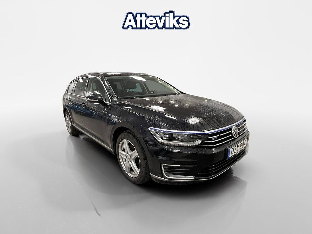 Volkswagen Passat Variant GTE 1.4 TSi 218hk *P.värmare/Backkamera*