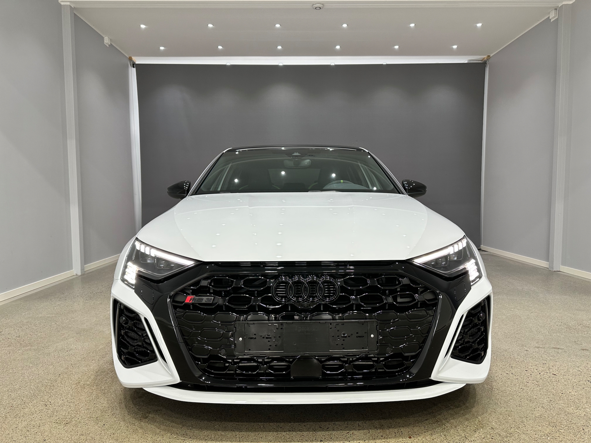 Audi RS3 SEDAN / 2,5 TFSI / 400 HK 2023, photo 2/55