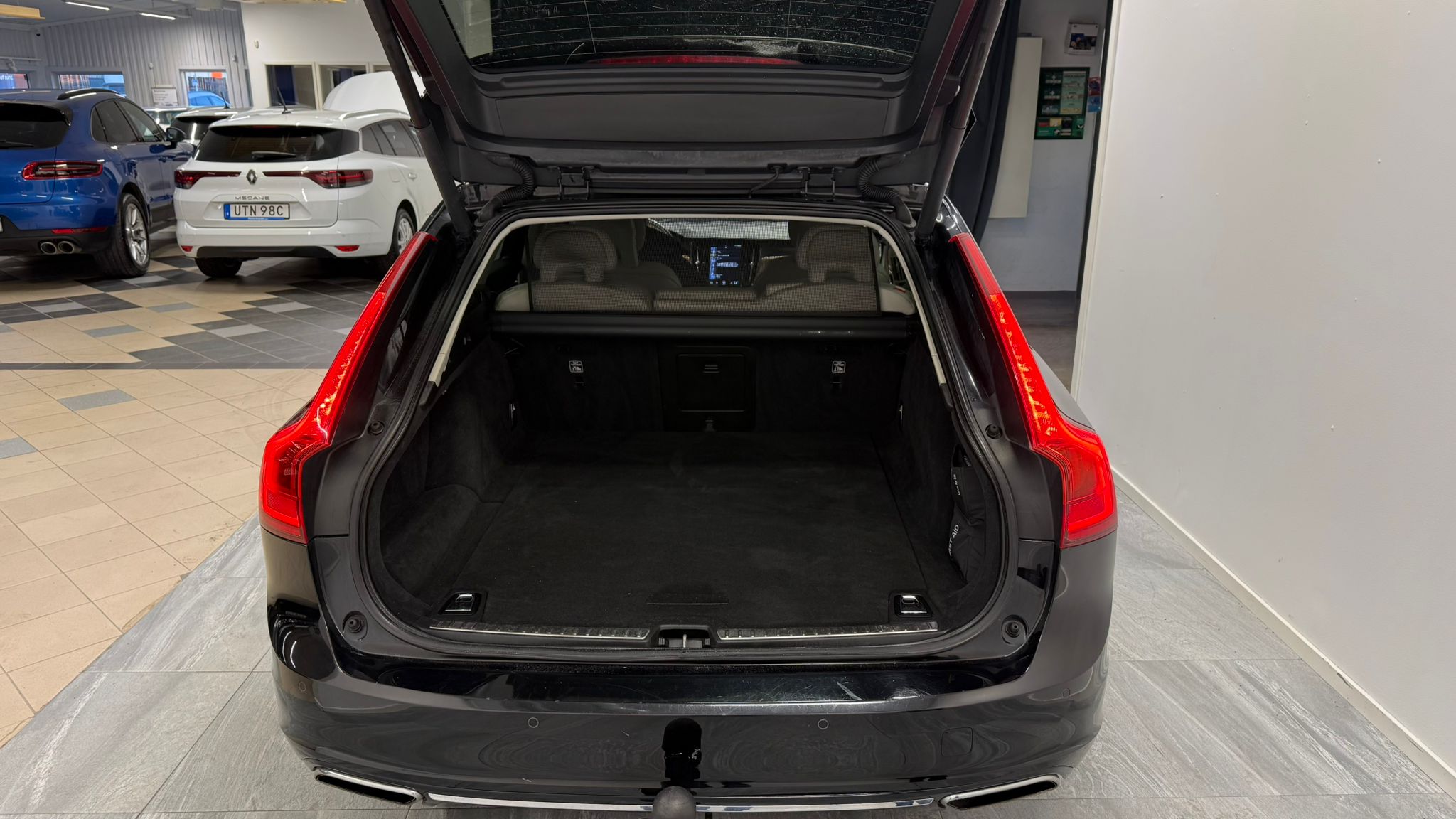 Volvo V90 T5 Geartronic Inscription 2017, photo 5/49