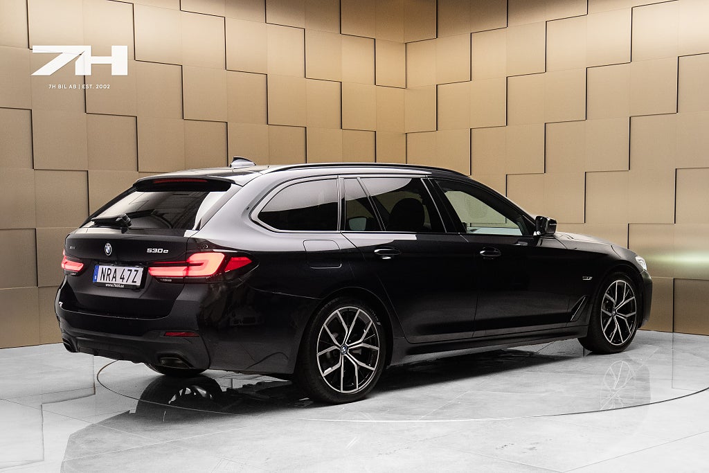 BMW 530e xDrive Touring M sport / H/K / Drag / Laser / Farthåll.
