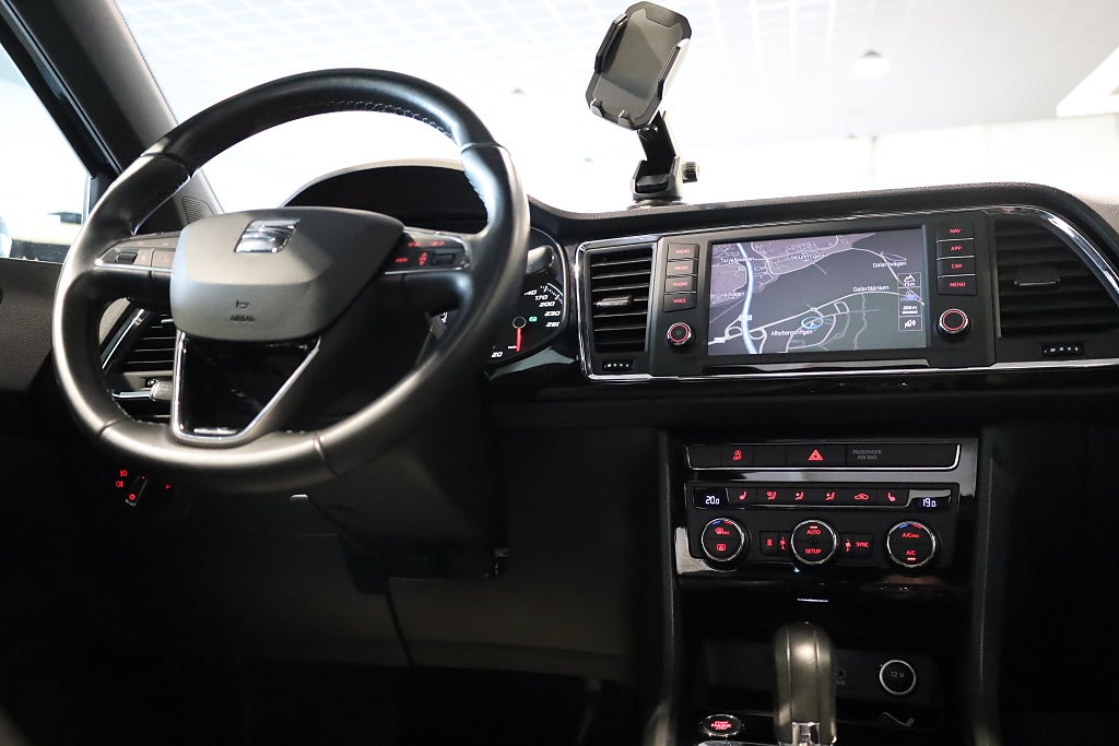 Seat Ateca 1.5 TSI AUT Xcellence Värmare Kamera Navi  Panorama 2019