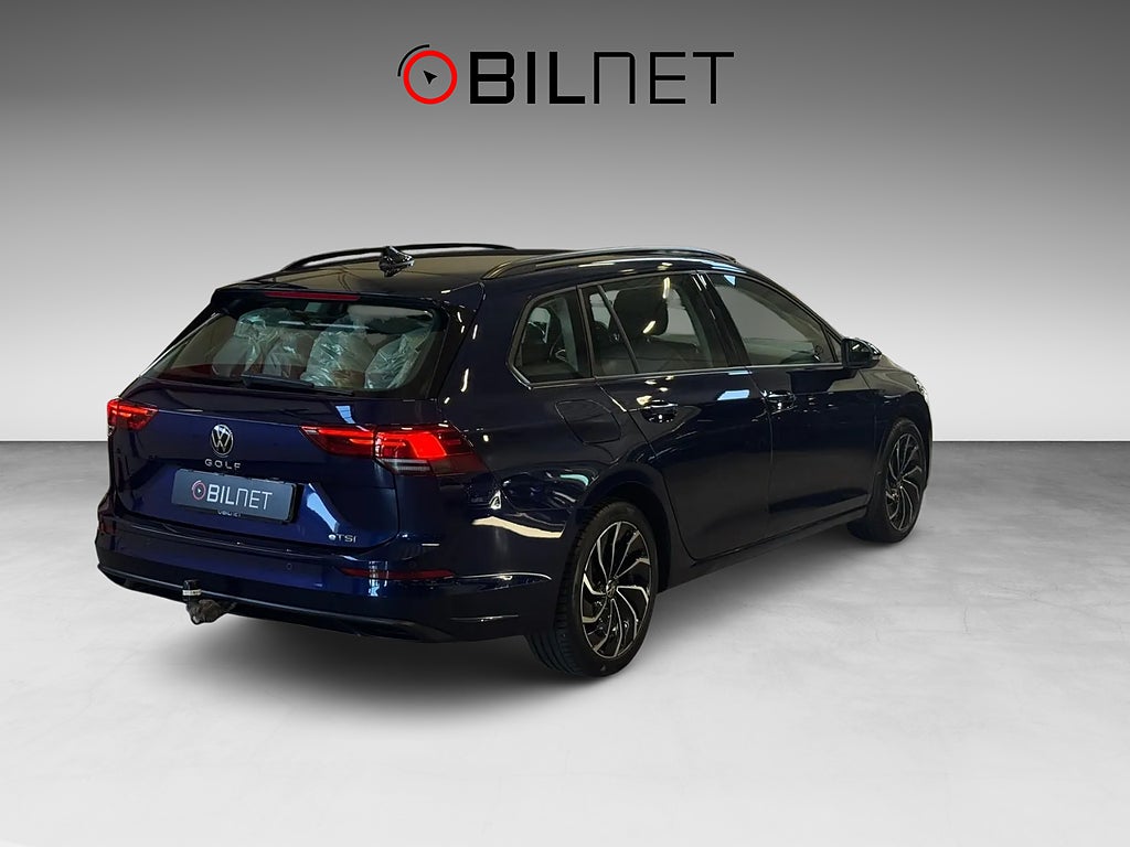 Volkswagen Golf Sportscombi 1.5 eTSI Drag Kamera Värmare Moms LED