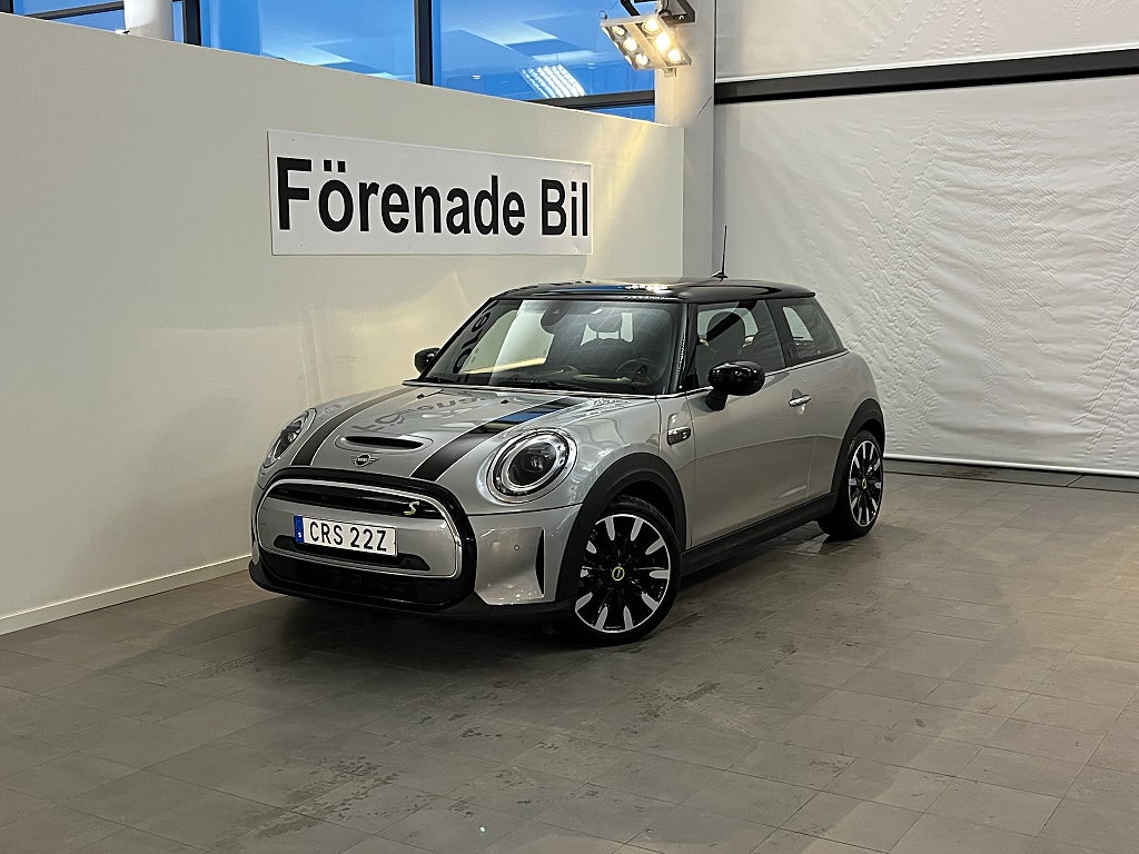MINI Cooper SE H/K HUD Panorama Komfortöppning Backkamera Carplay 