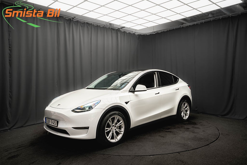 Tesla Model Y Long Range AWD DRAG PANO LÄDER KAMERA 1-ÄGARE MOMS