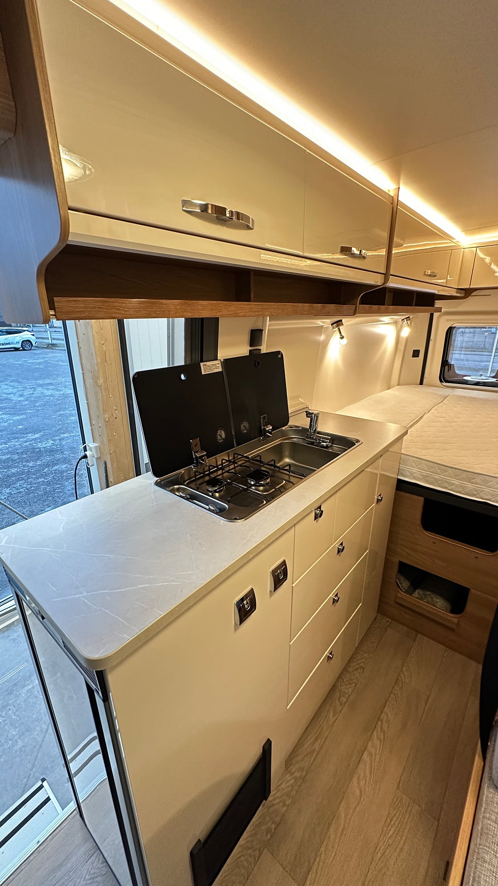 Hobby K 65 FT  Vantana De Luxe, Automat, 6 meter thumbnail