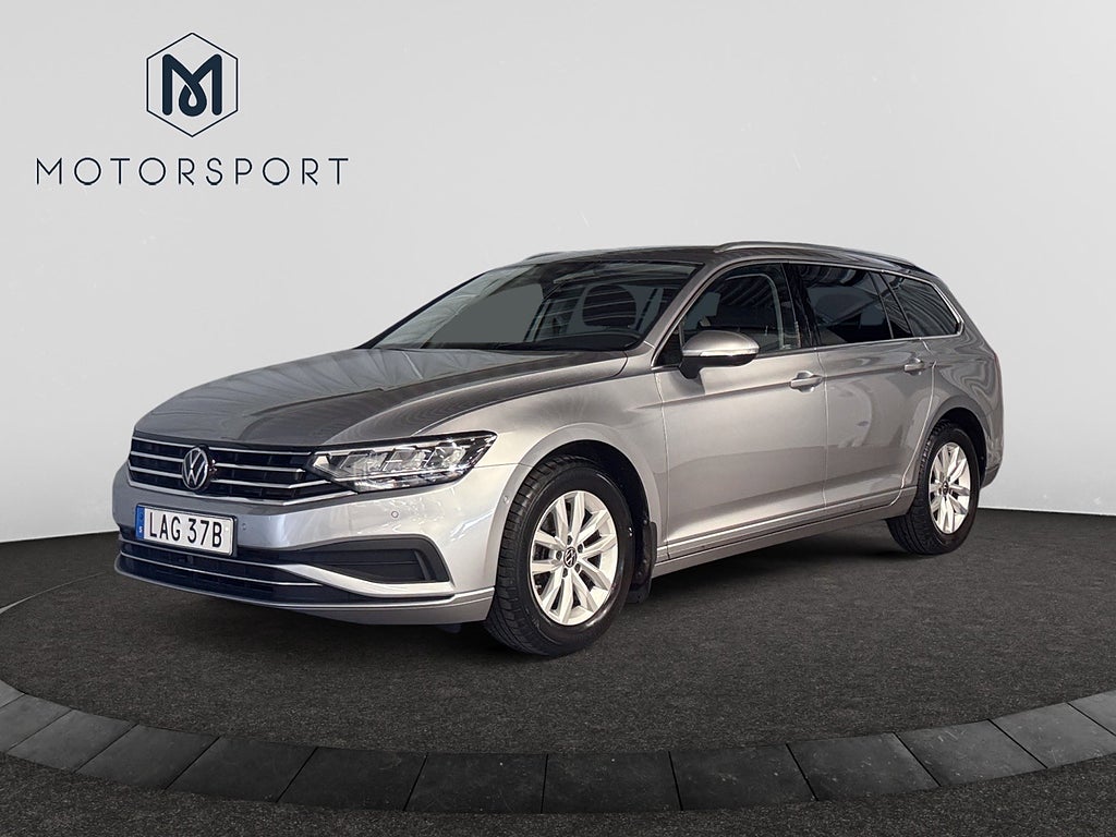 Volkswagen Passat Sportscombi 1.5 TSI Aut Adapt farth Dragkrok Rattvärme