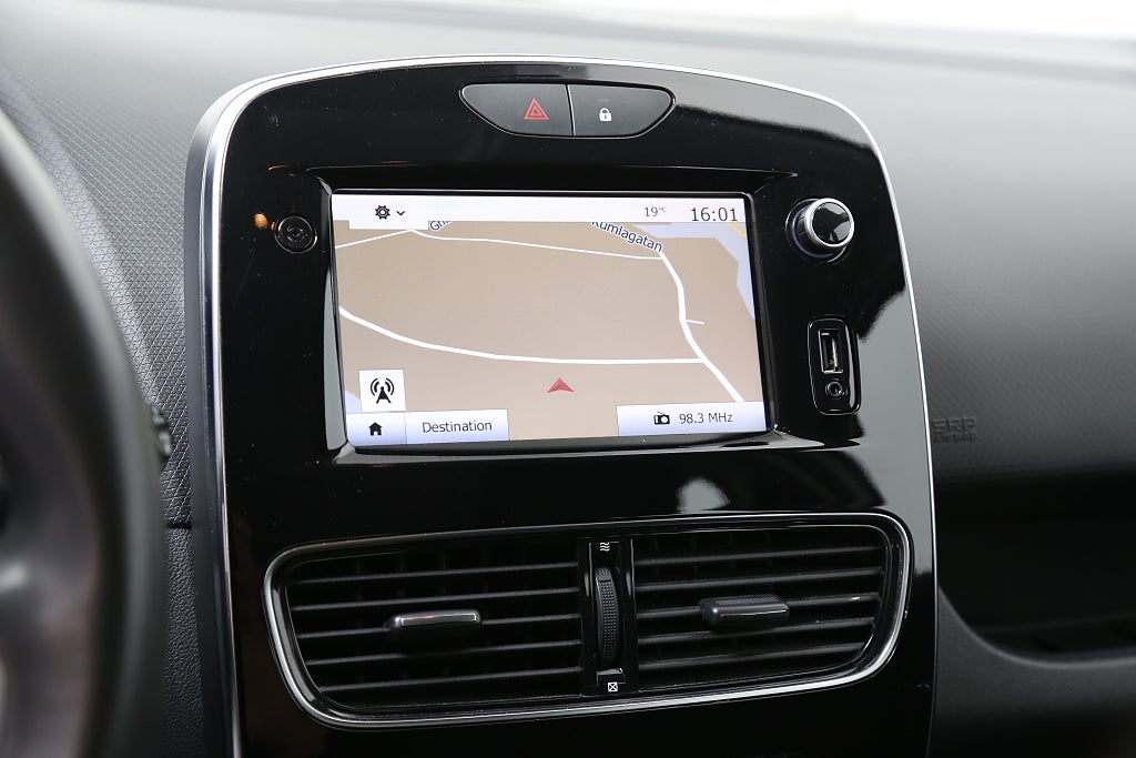 Renault Clio 0,9 TCe 90hk Zen 5dr Navi 2019